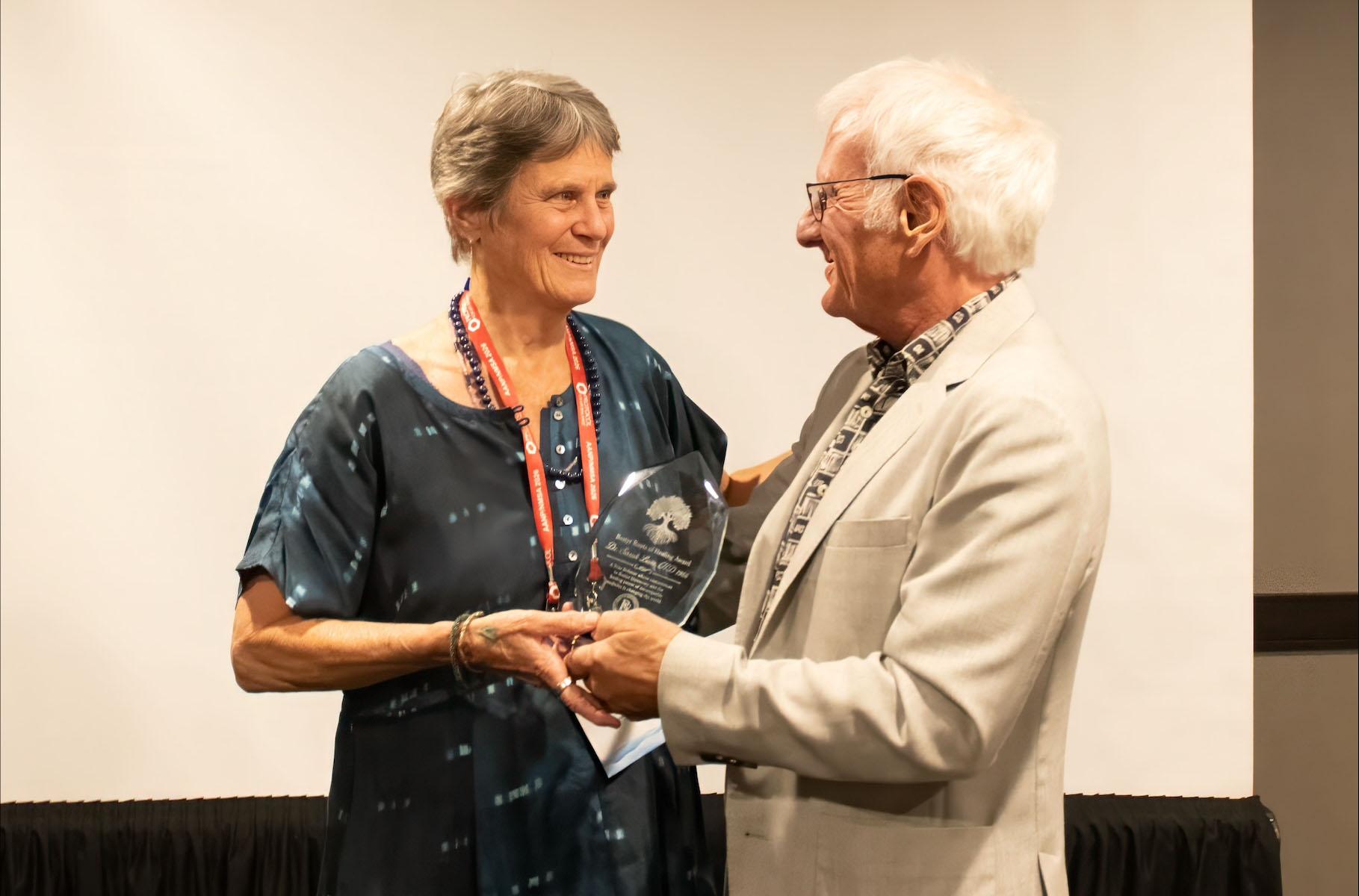 Dr. Sarah Lane w Dr. Joe Pizzorno