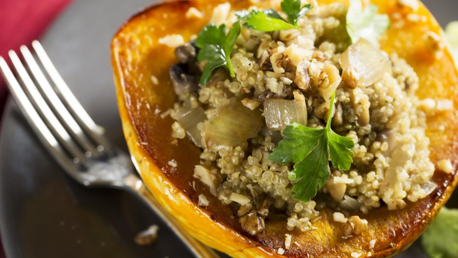 acorn squash stuffed with cranberry quinoa